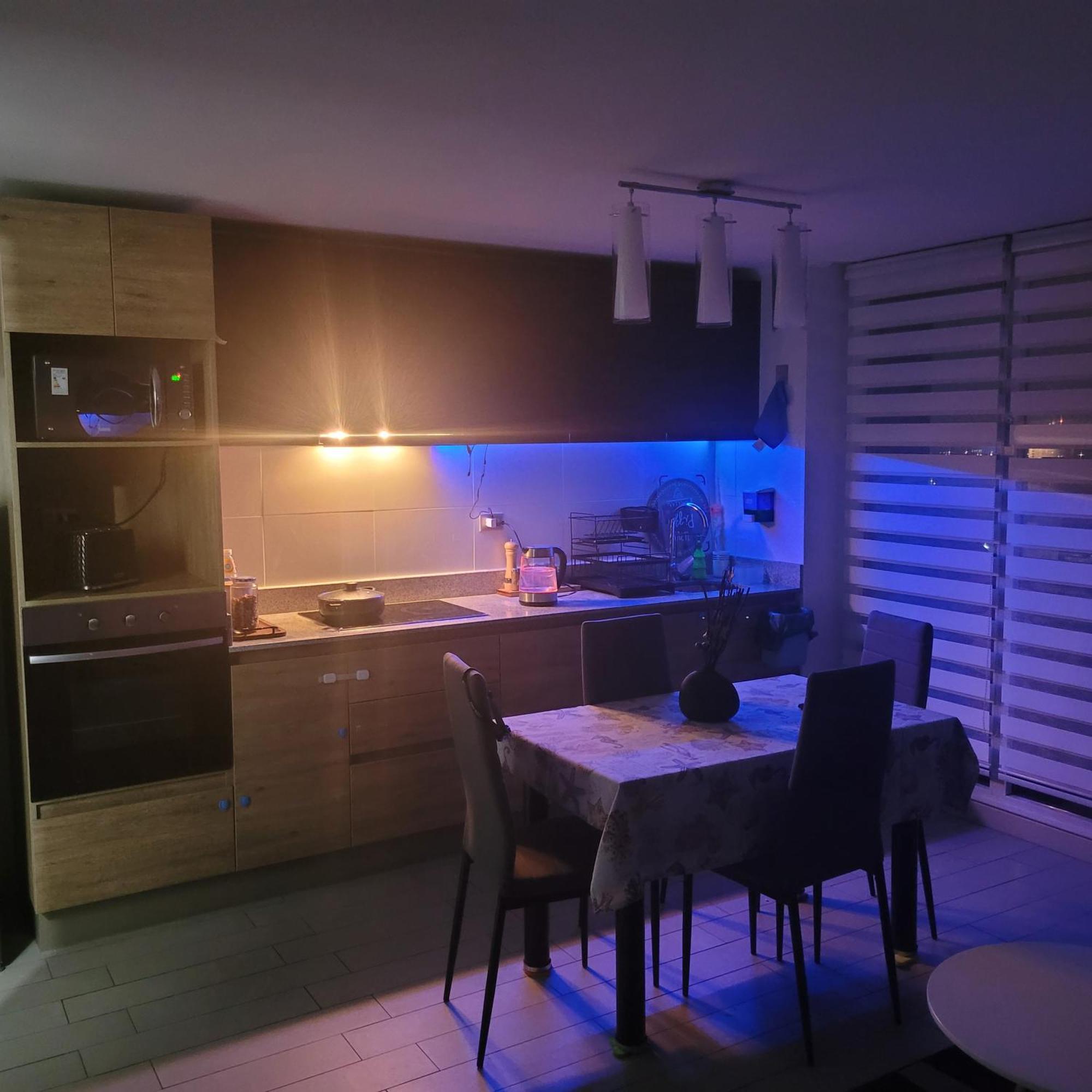 Hermoso Departamento Centrico Con Estacionamiento Apartamento